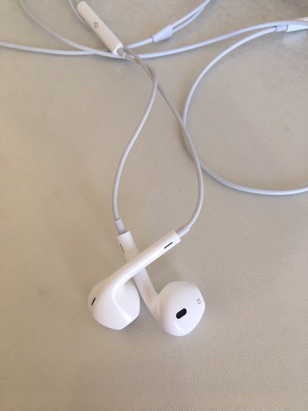 苹果教育版内地耳机苹果airpodspro三代-第1张图片-太平洋在线下载